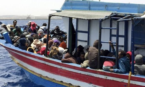 Thành viên IS ngồi lẫn vào những người tị nạn trên thuyền để tránh bị phát hiện