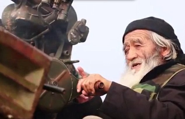 Chân dung tay súng 80 tuổi của khủng bố IS