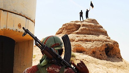 Các phần tử khủng bố IS tại biên giới Iraq-Syria