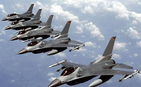 Các máy bay chiến đấu chống khủng bố IS của liên minh do Mỹ dẫn đầu