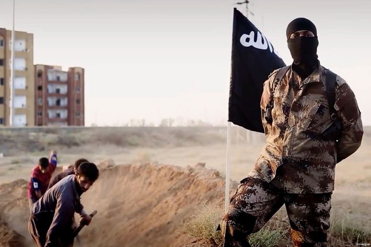 Trước đó, khủng bố IS đã 2 lần công khai đe dọa sẽ tấn công nước Pháp