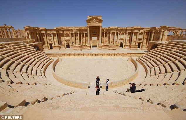 Phiến quân IS xử tử 20 nam giới địa phương bằng súng ở thành phố Palmyra