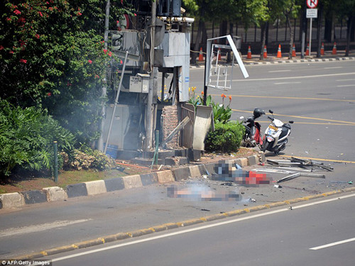 Cảnh sát Indonesia cho biết, kẻ chủ mưu vụ nổ bom liên hoàn ở Jakarta có quan hệ mật thiết với khủng bố IS