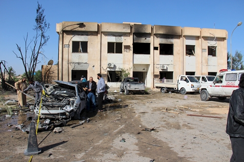 Hiện trường vụ đánh bom tự sát tại trung tâm huấn luyện cảnh sát ở Zliten, Libya