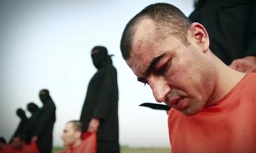 10 tay súng người Kurd bị Nhà nước Hồi giáo hành quyết trong một video nhóm quân khủng bố IS đăng tải hồi đầu tháng 10 10 tay súng người Kurd bị Nhà nước Hồi giáo hành quyết trong một video nhóm quân khủng bố IS đăng tải hồi đầu tháng 10