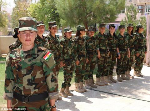 Xate Shingali cùng nhóm nữ chiến binh chống khủng bố IS của mình