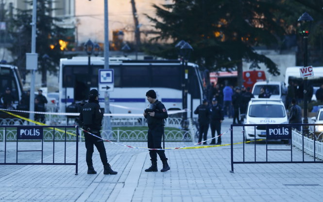 Cảnh sát Thổ Nhĩ Kỳ phong tỏa hiện trường vụ đánh bom do IS thực hiện ở Istanbul tuần trước