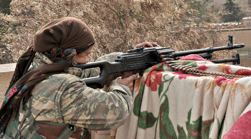 Nữ chiến binh người Kurd chiến đấu chống IS