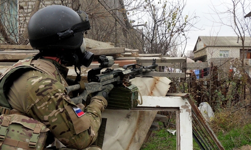 Lực lượng đặc nhiệm Nga trong chiến dịch an ninh tại một ngôi làng ở ngoại ô Makhachkala