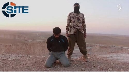 Khủng bố IS hành quyết một binh sĩ Syria và dọa tấn công Paris