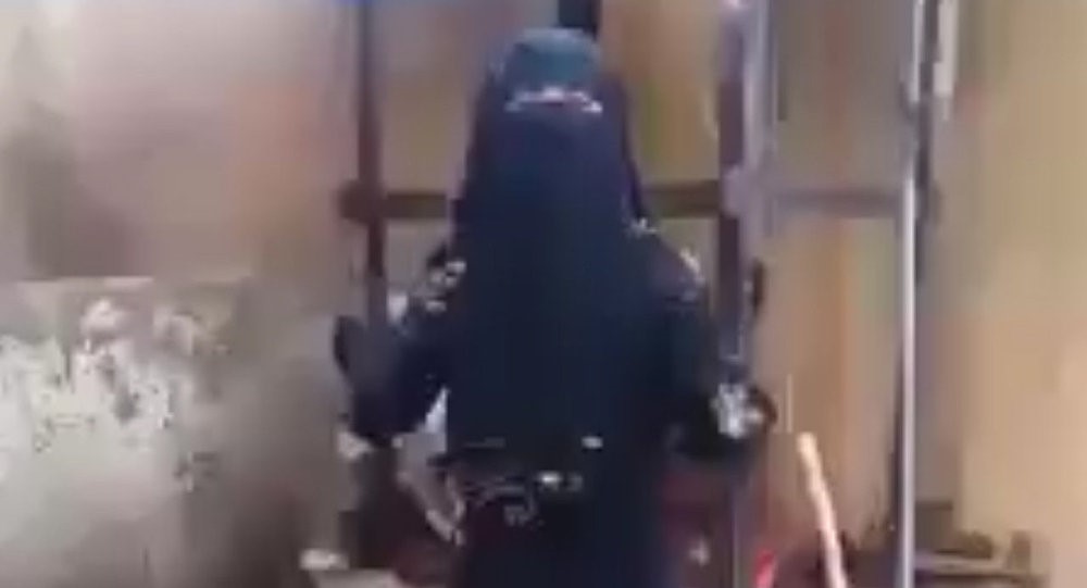 Người phụ nữ xuất hiện trong đoạn video vạch trần tổ chức khủng bố IS