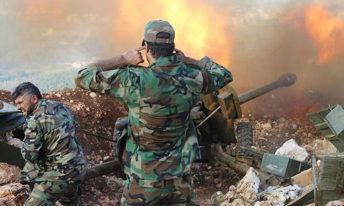 Quân đội chính phủ Syria nã pháo vào các mục tiêu của tổ chức khủng bố IS