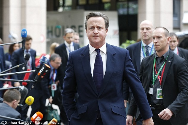 Thủ tướng Anh David Cameron tuyên bố nước này và châu Âu có thể hợp tác với Nga để tiêu diệt tổ chức khủng bố IS 