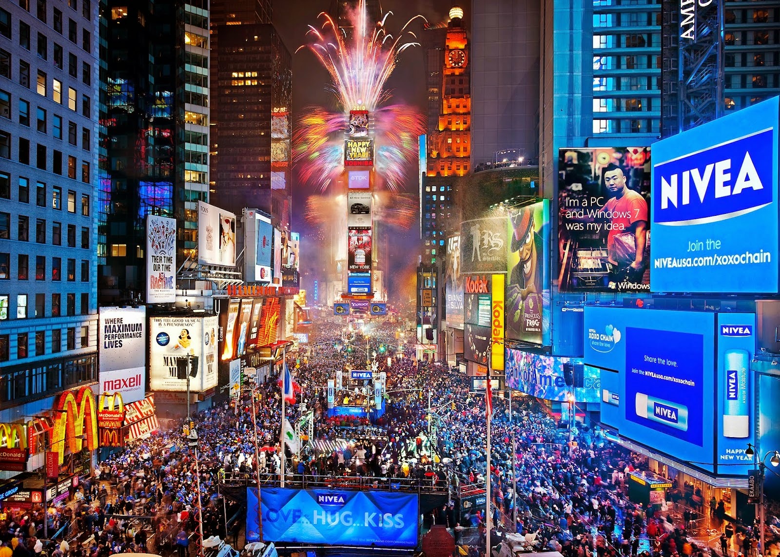 Lễ chào đón năm mới năm 2015 tại quảng trường Thời đại ở New York, Mỹ 