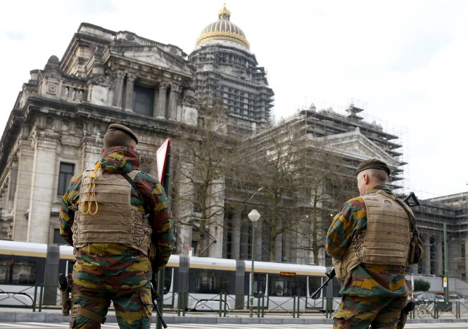Binh sĩ Bỉ bảo vệ an ninh ở thủ đô Brussels