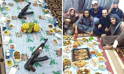 Các phần tử của khủng bố IS chụp ảnh trước một bữa ăn trong tháng ăn chay Ramadan. Ảnh Express