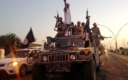 Hàng nghìn xe bọc thép đã rơi vào tay tổ chức khủng bố IS 