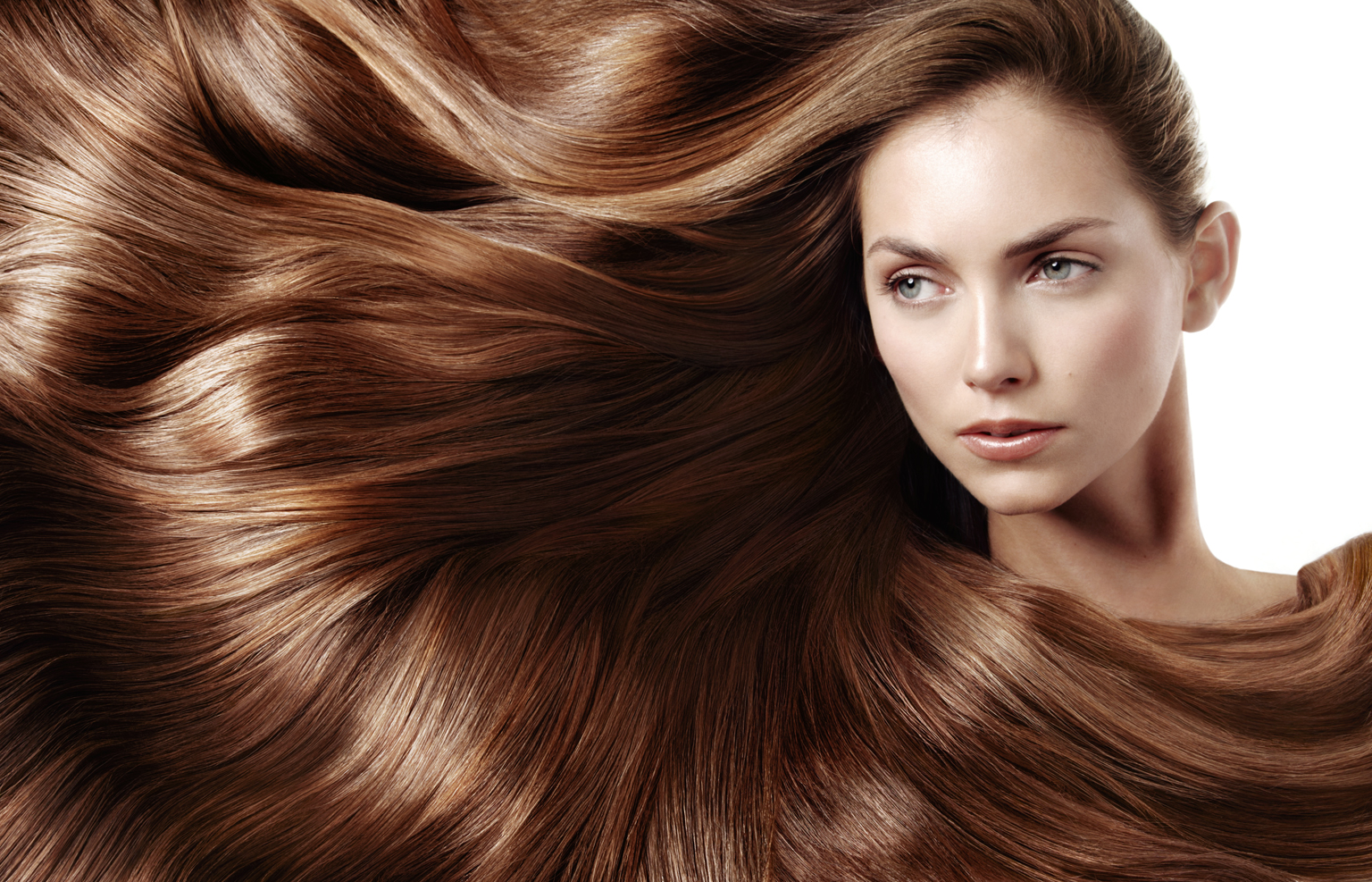 Tẩy màu tóc nhuộm tự nhiên là cách làm đẹp tóc, bóng tóc mà không sợ hư hại