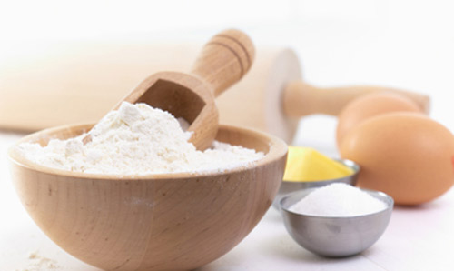 Có rất nhiều phương pháp làm trắng da bằng bột gạo kết hợp với các nguyên liệu tự nhiên khác