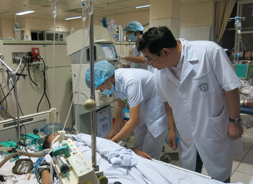 Vụ tai biến y khoa ở Hòa Bình có thể xuất phát từ quy trình chạy thận của bệnh viện