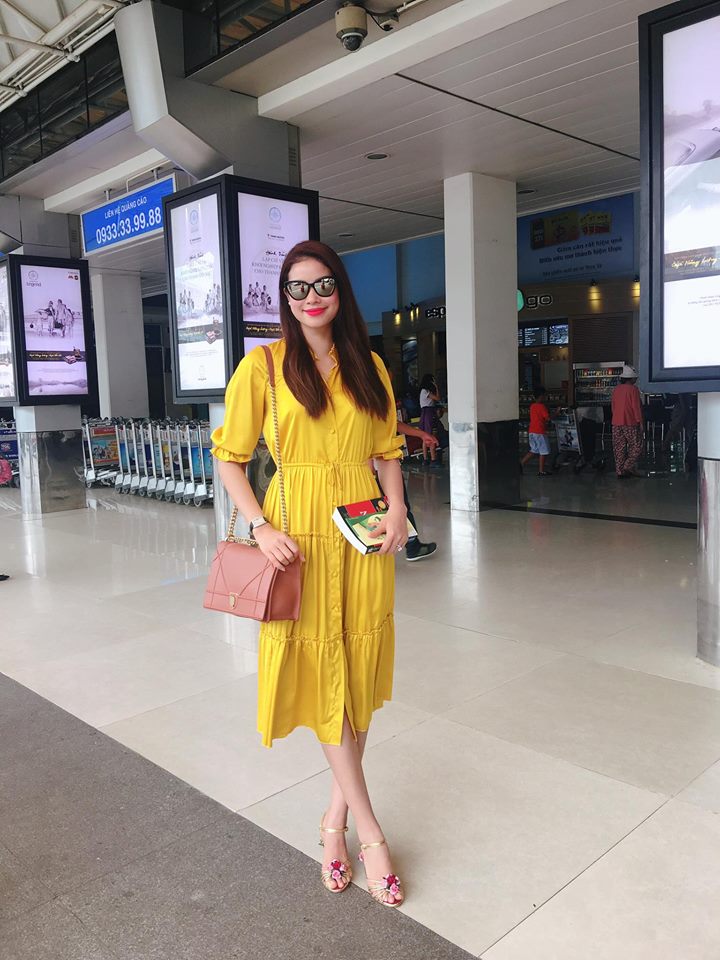 Thời trang sân bay nhẹ nhàng mà ấn tượng của hoa hậu Phạm Hương