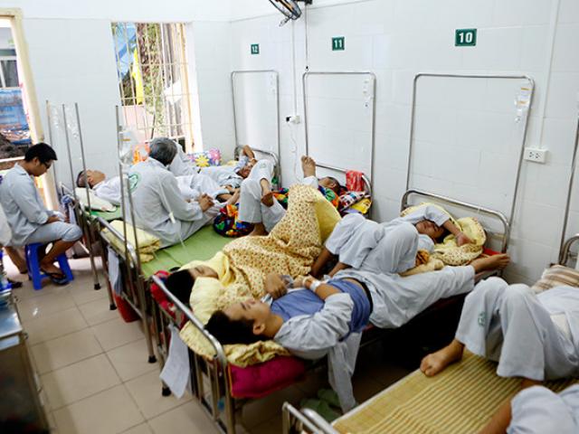 Nhiều bệnh viện lớn ở Hà Nội chật kín bệnh nhân sốt xuất huyết