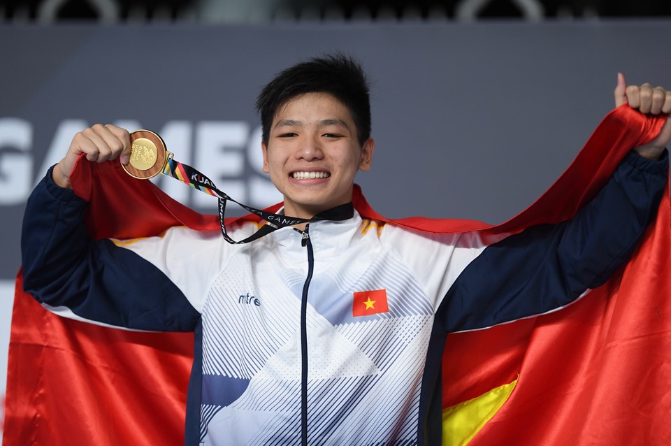 VĐV 15 tuổi Kim Sơn đã thiết lập kỉ lục mới tại nội dung 400m bơi hỗn hợp 