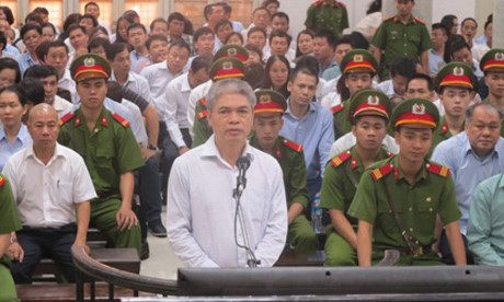 Ông Nguyễn Xuân Sơn trong phiên xét xử tại tòa