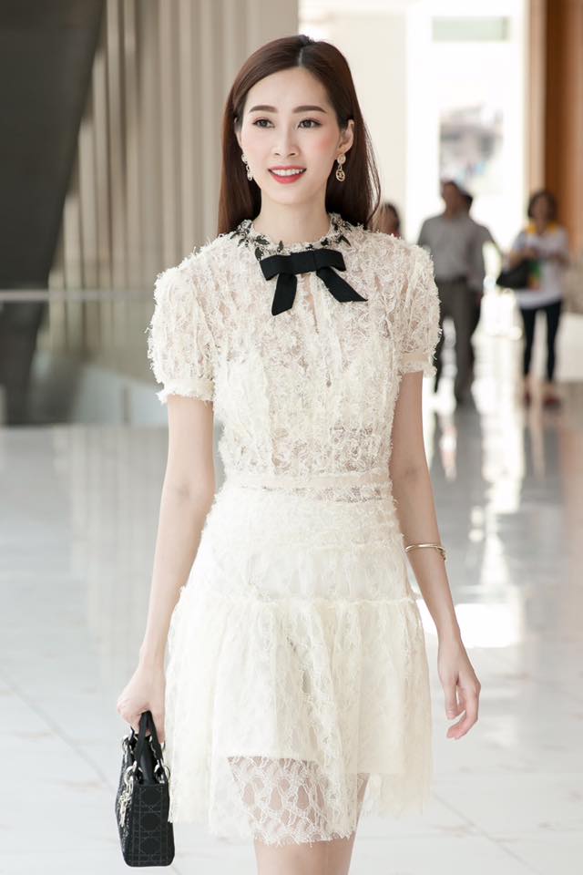 Vẻ đẹp dịu dàng, trong sáng của Hoa hậu Việt Nam 2012