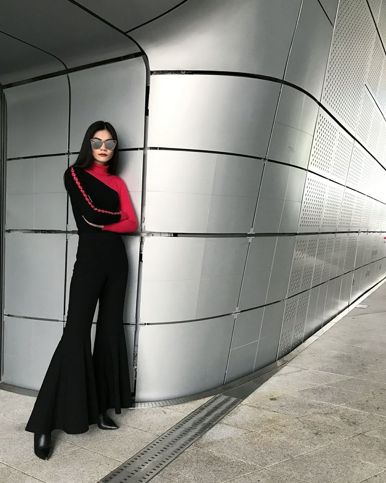Kim Dung 'chất lừ' với set đồ gồm hai tông màu đen - đỏ tương phản