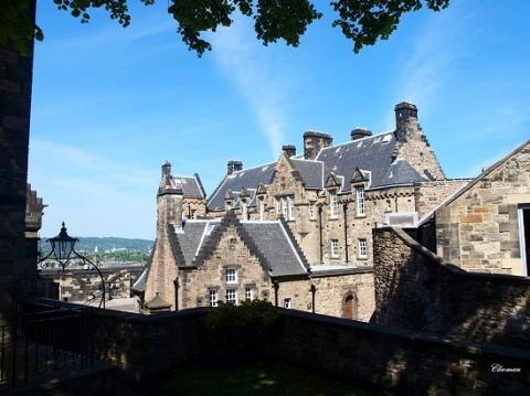 Những bí ẩn giấu bên trong ‘lâu đài ma ám’ Edinburg chưa lời giải