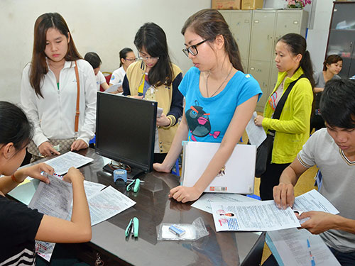 Hiện thí sinh đã bắt đầu nộp hồ sơ dự kỳ thi THPT Quốc gia 2015