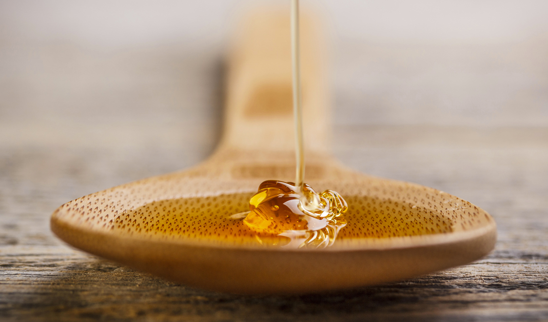 Mật ong xịn là thần dược của sắc đẹp và sức khoẻ