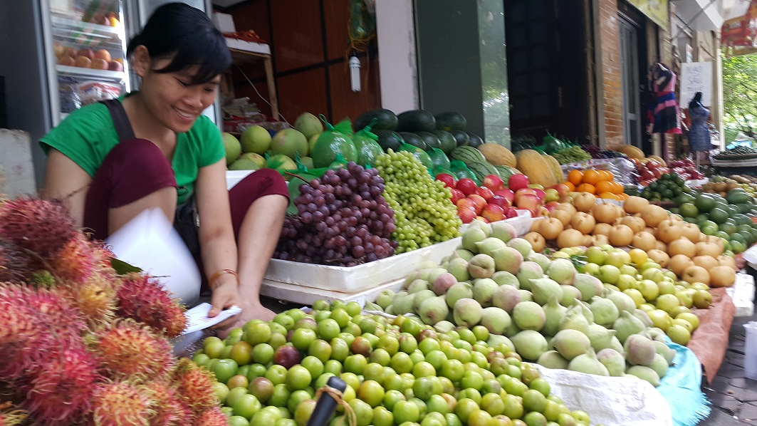 Tin tức trong ngày: Trái cây Trung Quốc tràn ngập chợ