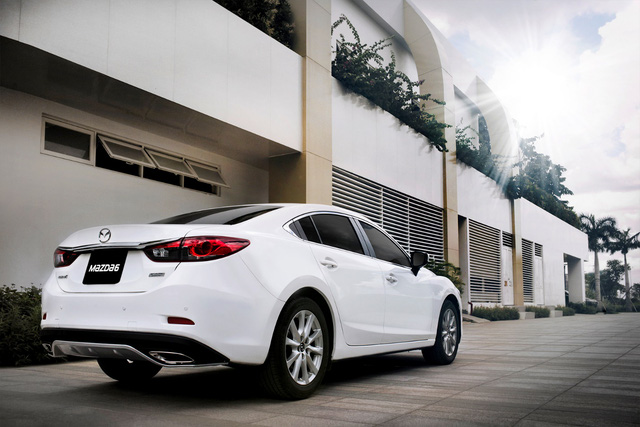 Mazda 6 giá chỉ 829 triệu tại thị trường Việt