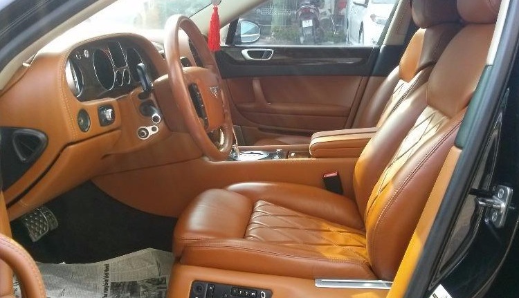 Xe sang Bentley 2007 giá chỉ hơn 2 tỷ có gì đặc biệt?