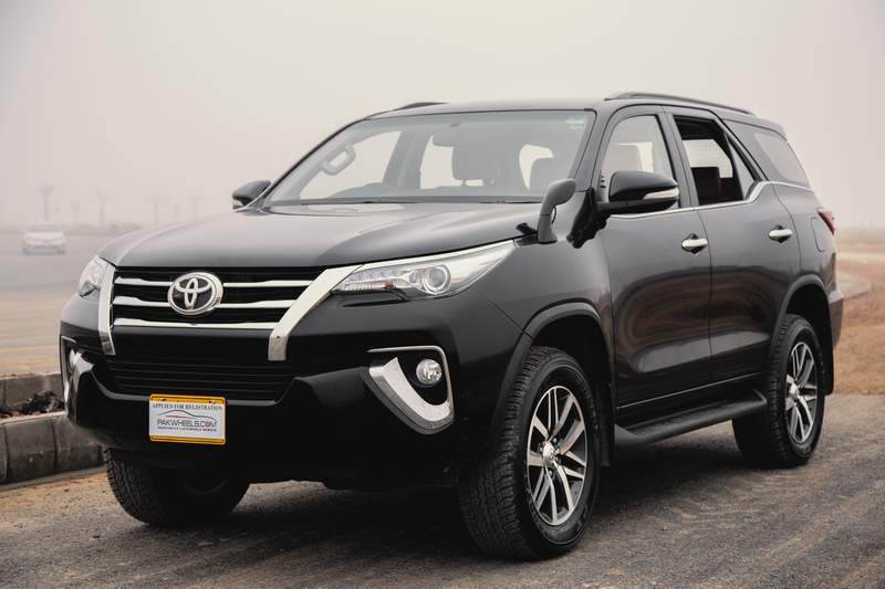 Tăng giá vù vù, liệu Toyota Fortuner có còn ‘hot’ trong tháng 6/2017?