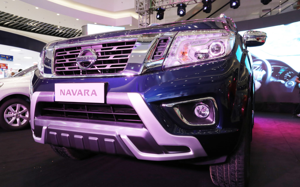 Nissan Navara bản đặc biệt giá 815 triệu tại Hà Nội có gì hay?