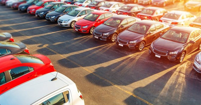Tại sao giảm giá ‘sập sàn’ doanh số bán ô tô tháng 10 vẫn giảm mạnh?
