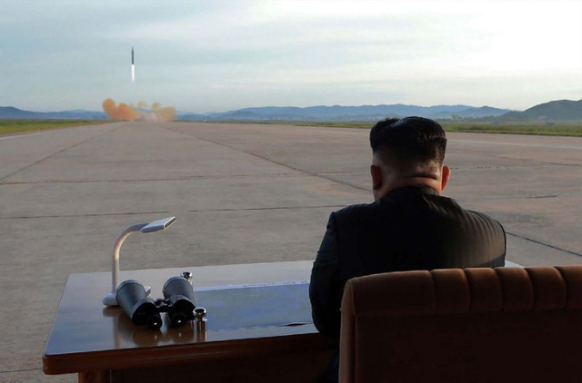 Uy lực khiếp sợ của tên lửa đạn đạo vừa được Triều Tiên phóng thử