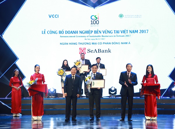 SEABANK được trao danh hiệu Top 100 doanh nghiệp phát triển bền vững 2017