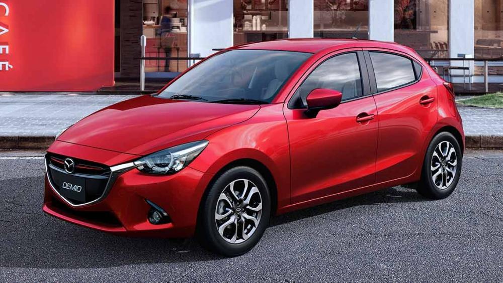 Mazda giảm giá ‘sập sàn’ chính thức xuống mốc 400 triệu