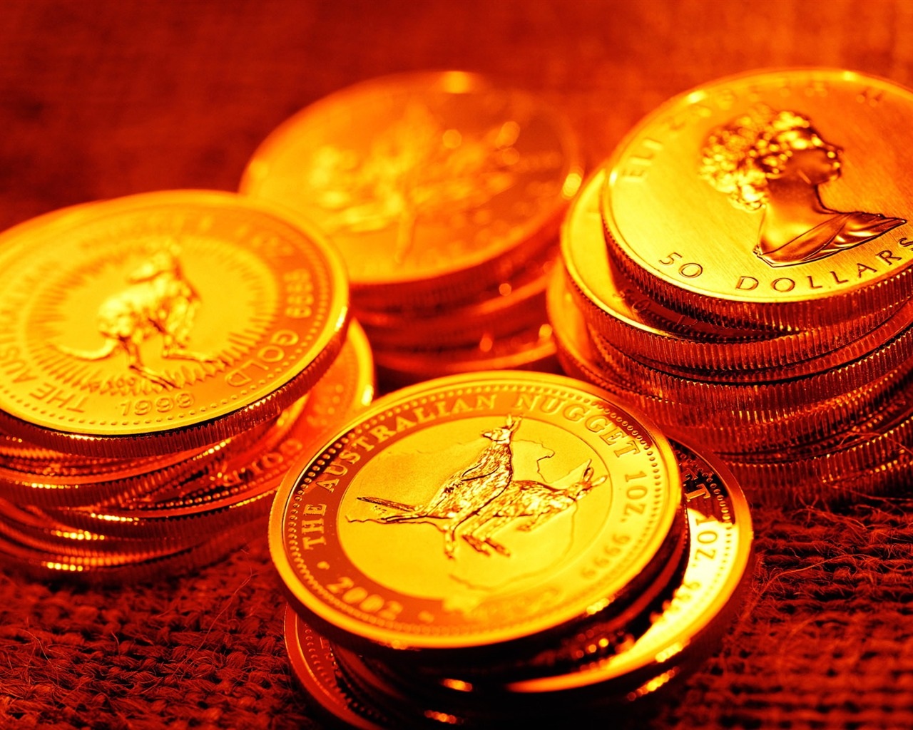 Giá vàng hôm nay ngày 21/2: Vàng ‘lao dốc’, diễn biến khó lường