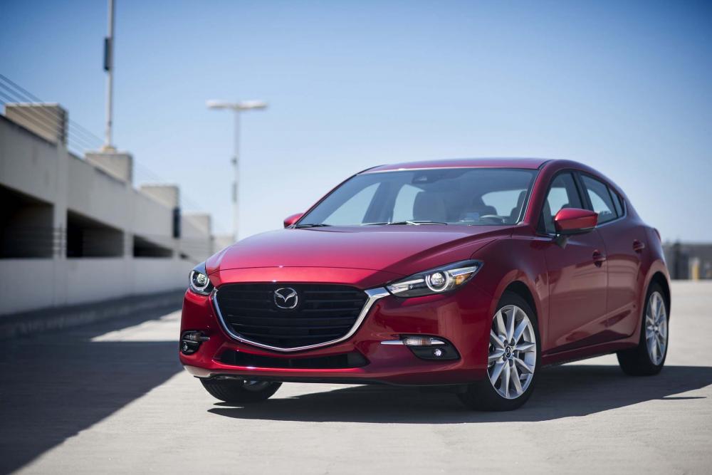 Mazda tăng giá hàng loạt mẫu xe ‘hot’ trong tháng 3/2017