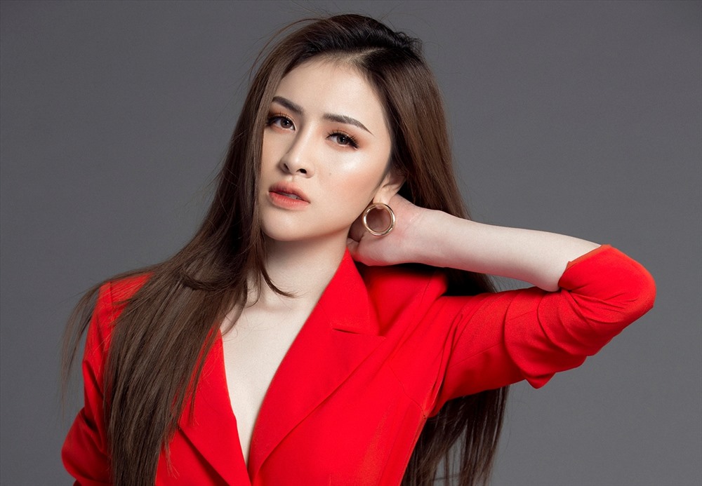 Thư Dung bất ngờ đăng quang Á hậu 2 tại Miss Eco International 2018