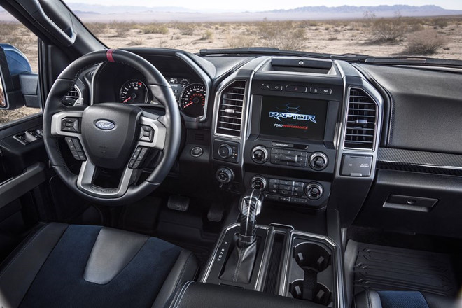 ‘Siêu bán tải’ Ford F-150 Raptor 2019 vừa ra mắt có gì hấp dẫn?