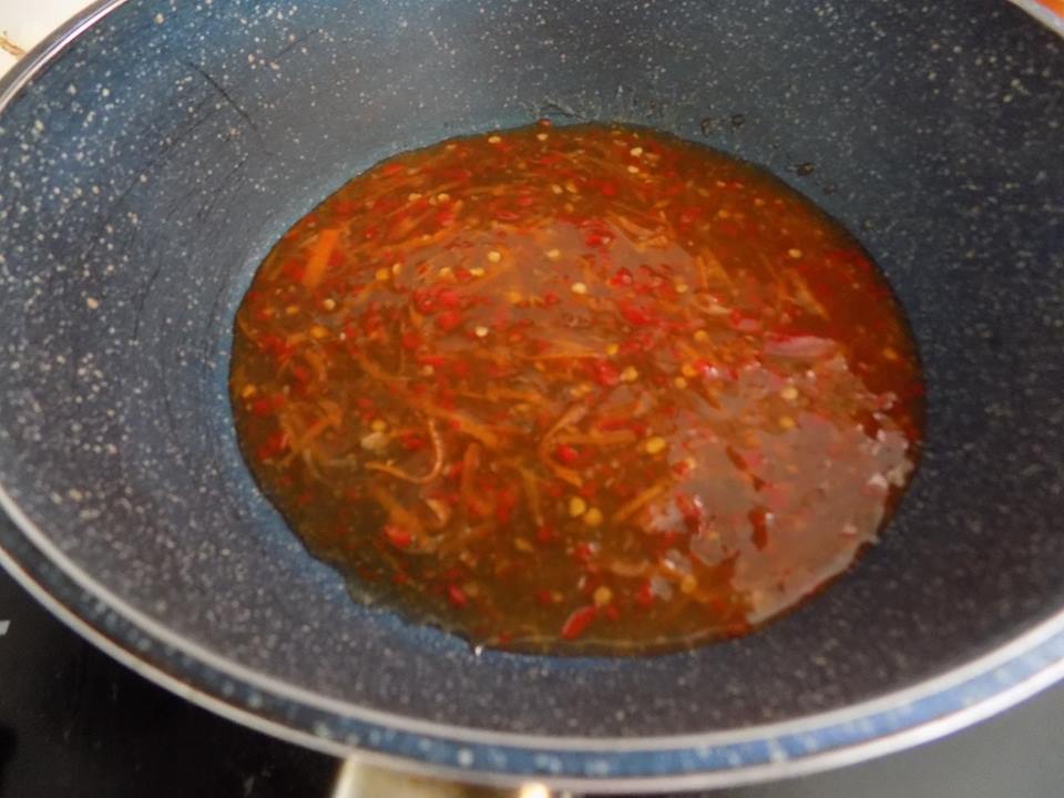 ‘Bỏ túi’ cách làm gà xốt tương ớt chua ngọt lạ miệng, thơm ngon
