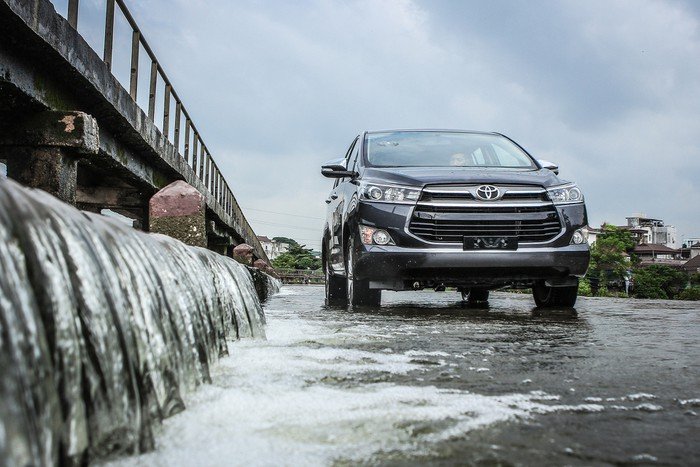 Lại ‘gây bão’ thị trường Việt trong tháng 8, Toyota Innova có gì nổi bật?