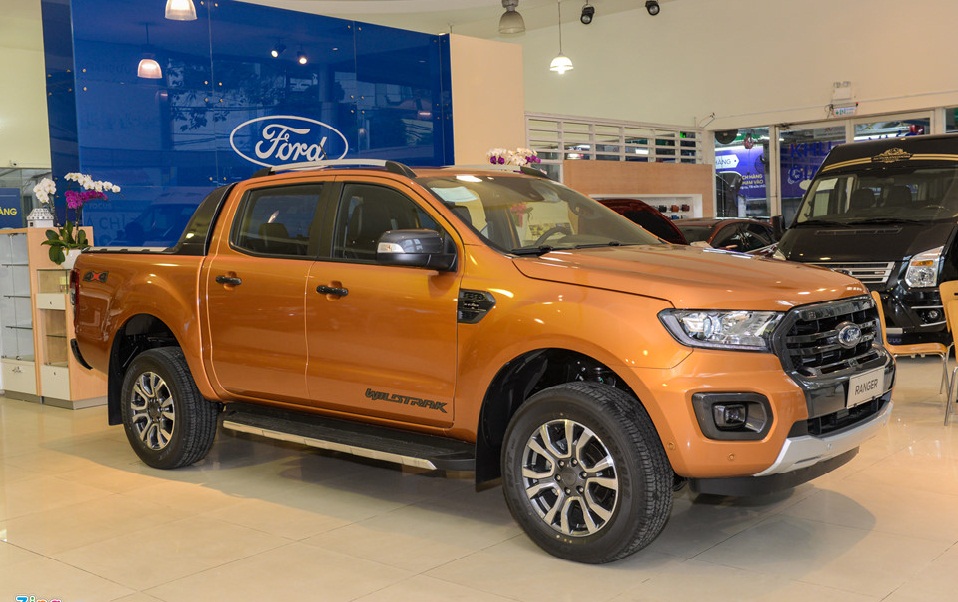 Ford Ranger 2019 chính thức về đại lý giá hơn 900 triệu đồng