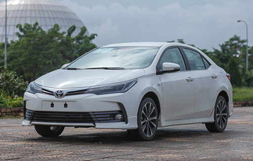 Toyota Corolla Altis 2018 chính thức về Việt Nam, giá tăng đột biến